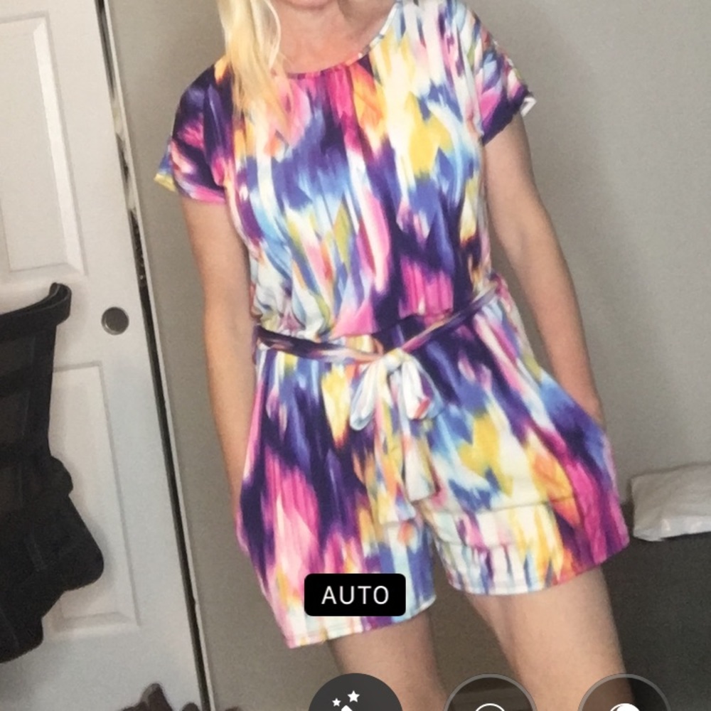 Multi color Romper 💕💕💕